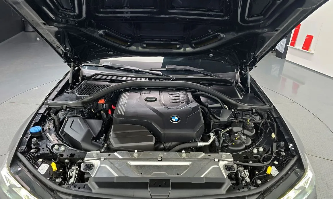 BMW 3-Series 2023 из KR, фото 9