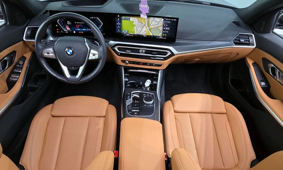 BMW 3-Series 2023 из KR, фото 8