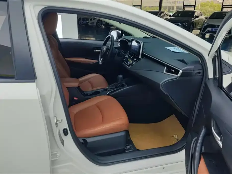 Toyota Corolla 2021 из CN, фото 9