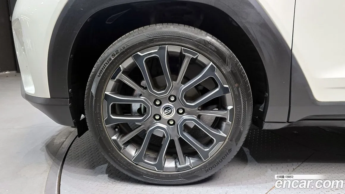 KG Mobility (Ssangyong) Torres — фото 10