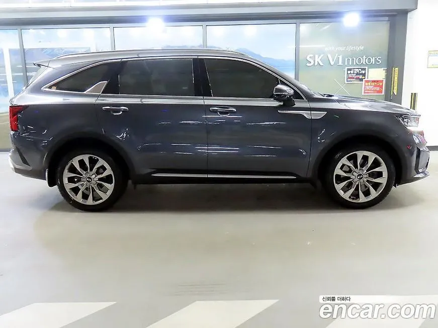 Kia Sorento — фото 4