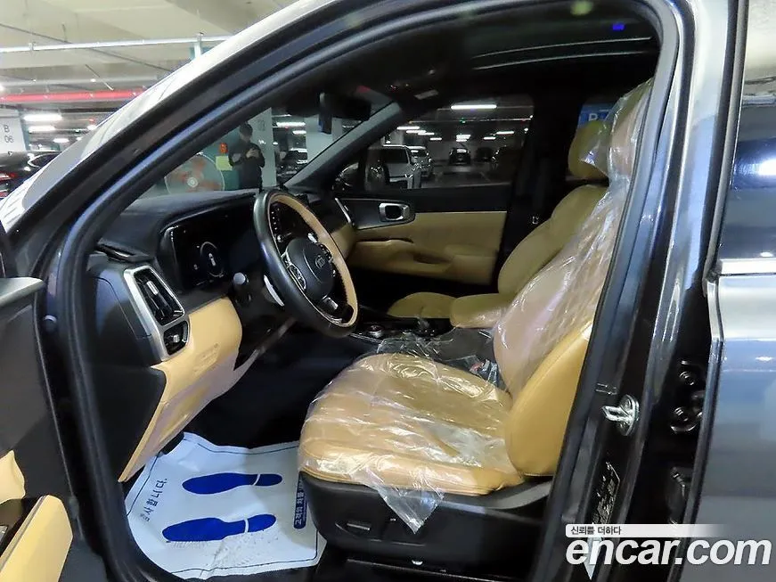 Kia Sorento — фото 10
