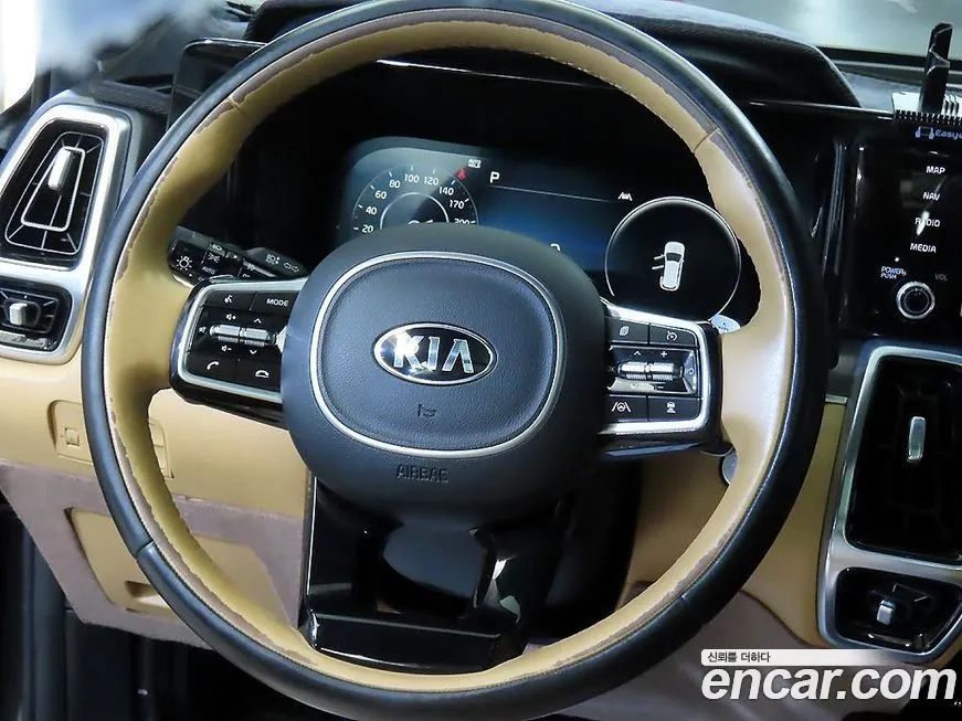 Kia Sorento — фото 9