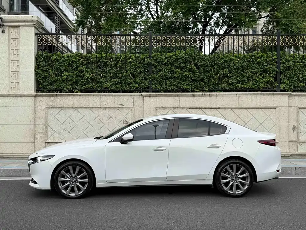 Mazda 3 Axela 2022 из CN, фото 10
