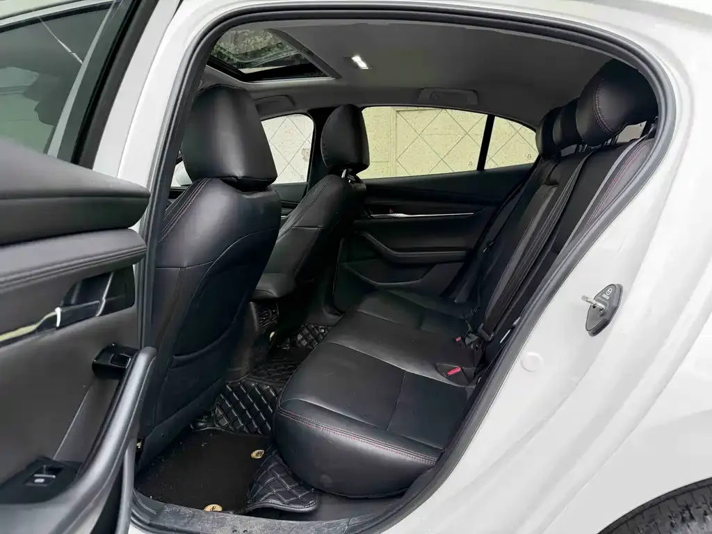 Mazda 3 Axela 2022 из CN, фото 7