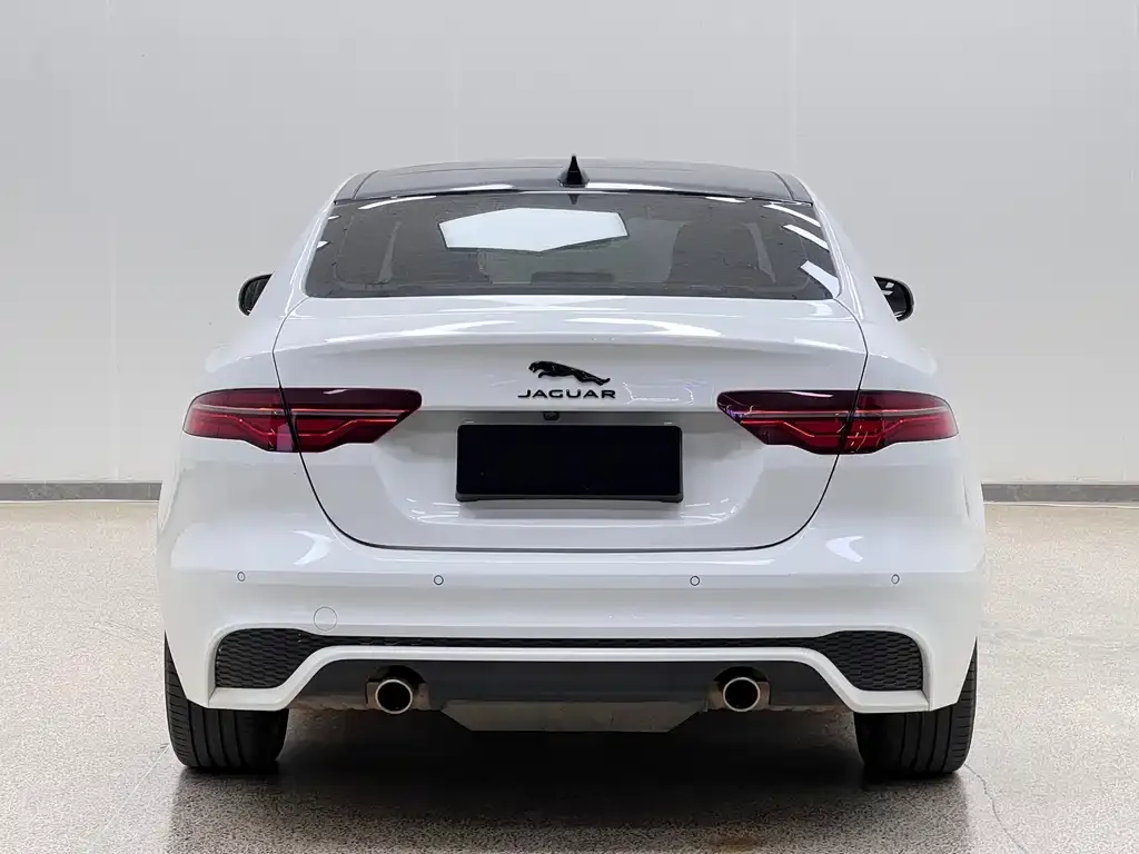 Jaguar XEL — фото 3