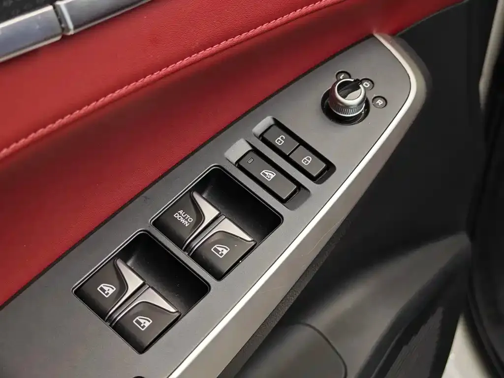 Changan CS75PLUS 2024 из CN, фото 2