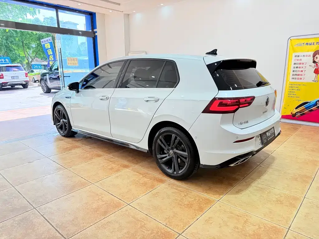 Volkswagen Golf 2021 из CN, фото 3