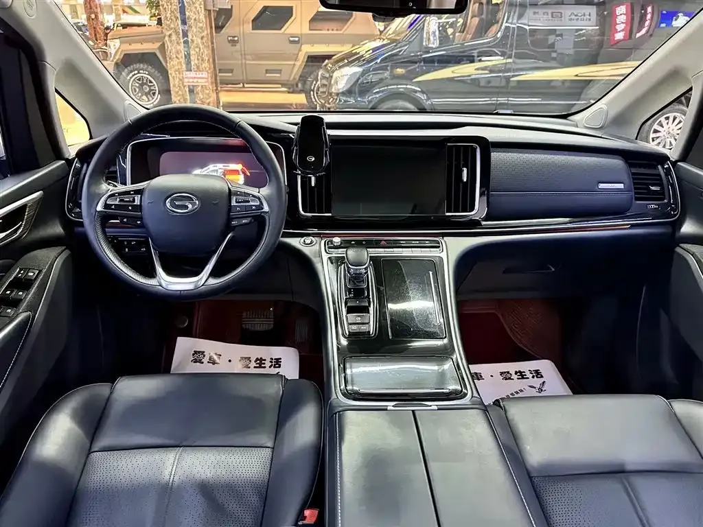 GAC Motor Trumpchi M8 — фото 8