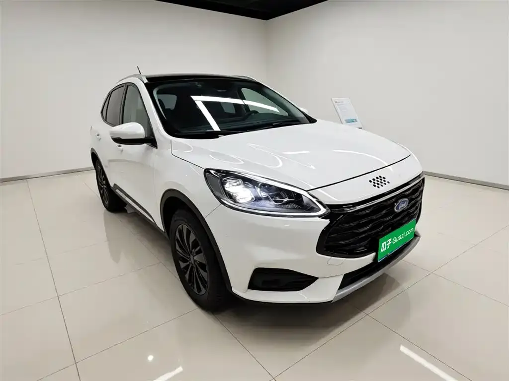 Ford Escape 2023 из CN, фото 3