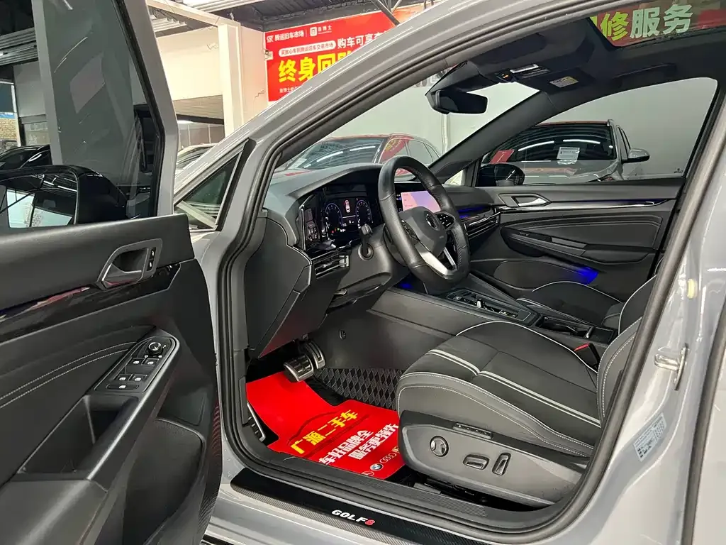 Volkswagen Golf 2021 из CN, фото 10