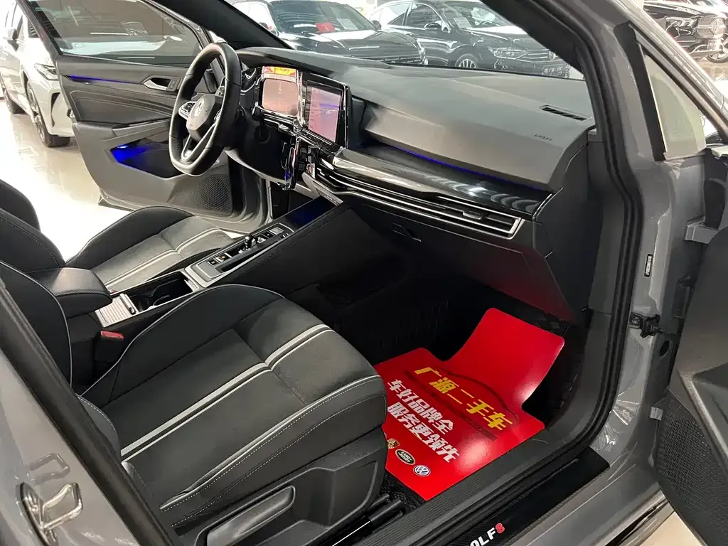 Volkswagen Golf 2021 из CN, фото 7