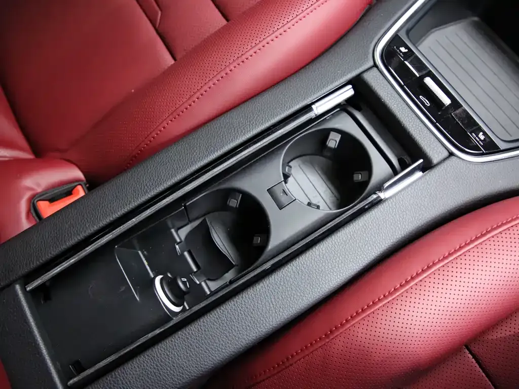 Porsche Panamera — фото 10