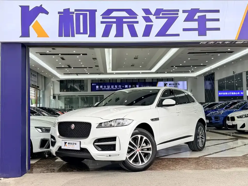 Jaguar F-PACE — фото 1