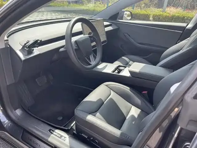 Tesla Model 3 — фото 2