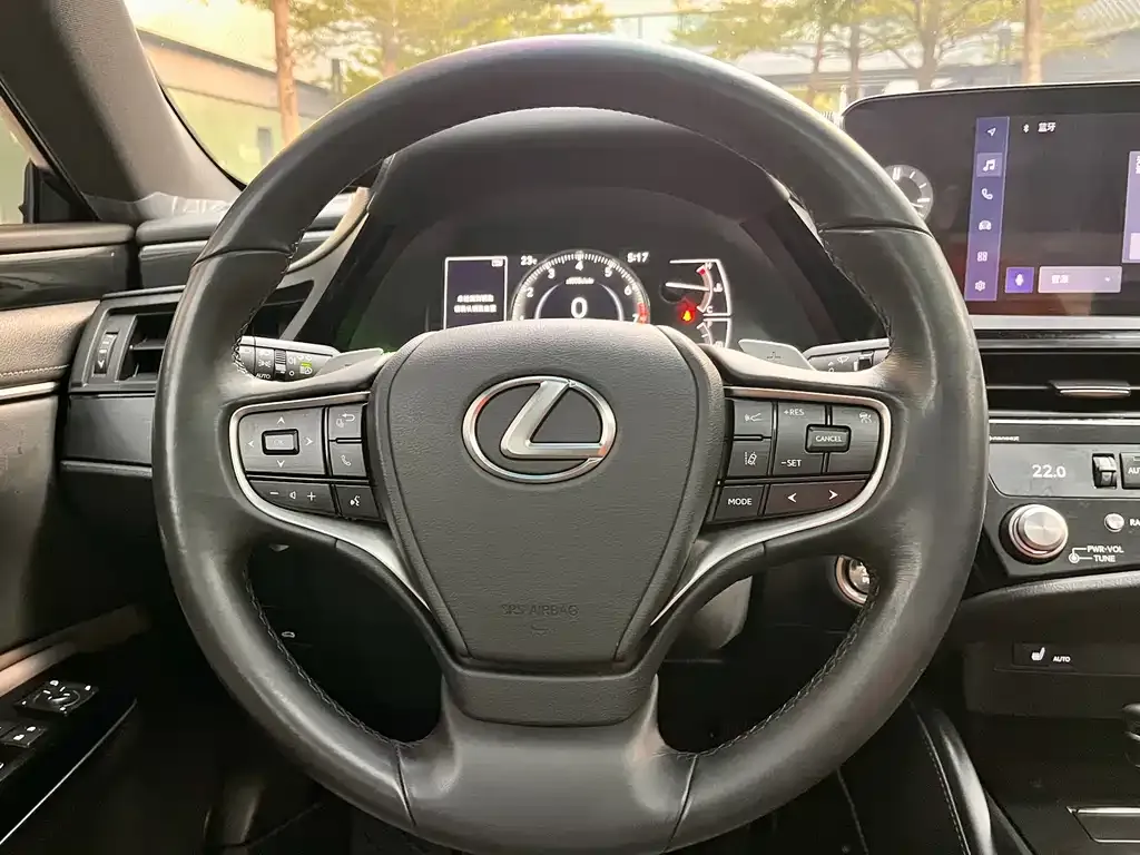 Lexus ES — фото 9