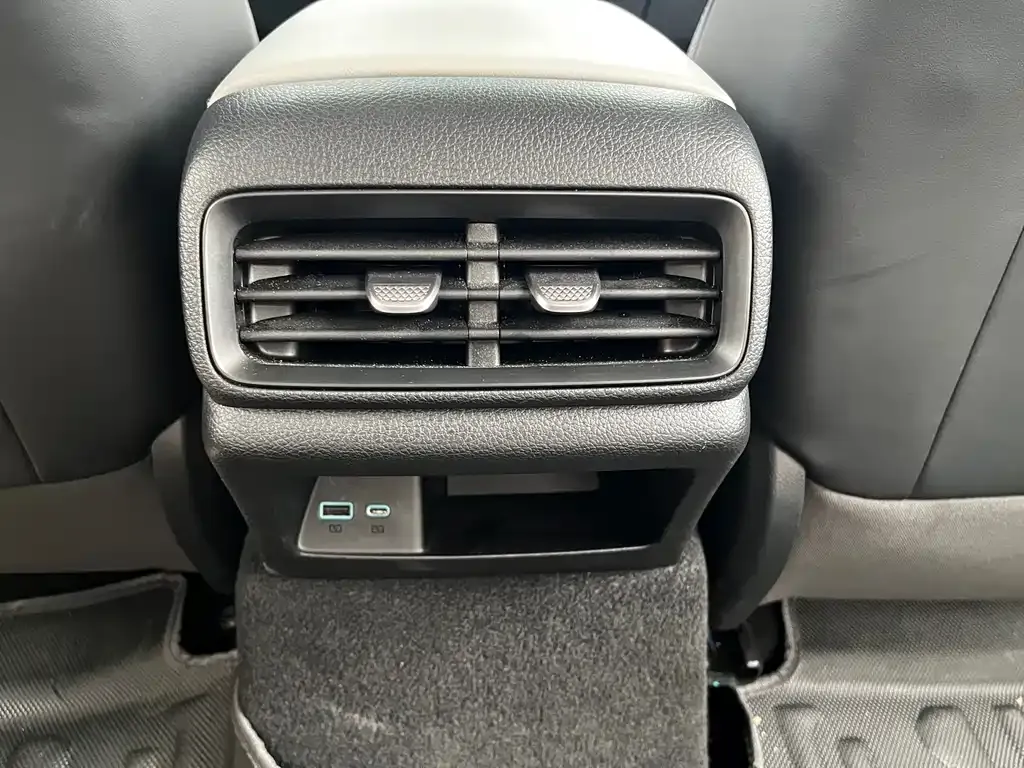 BYD Seal 05 DM-i 2025 из CN, фото 4