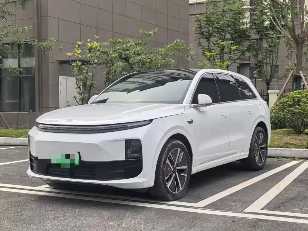 Li Auto L6