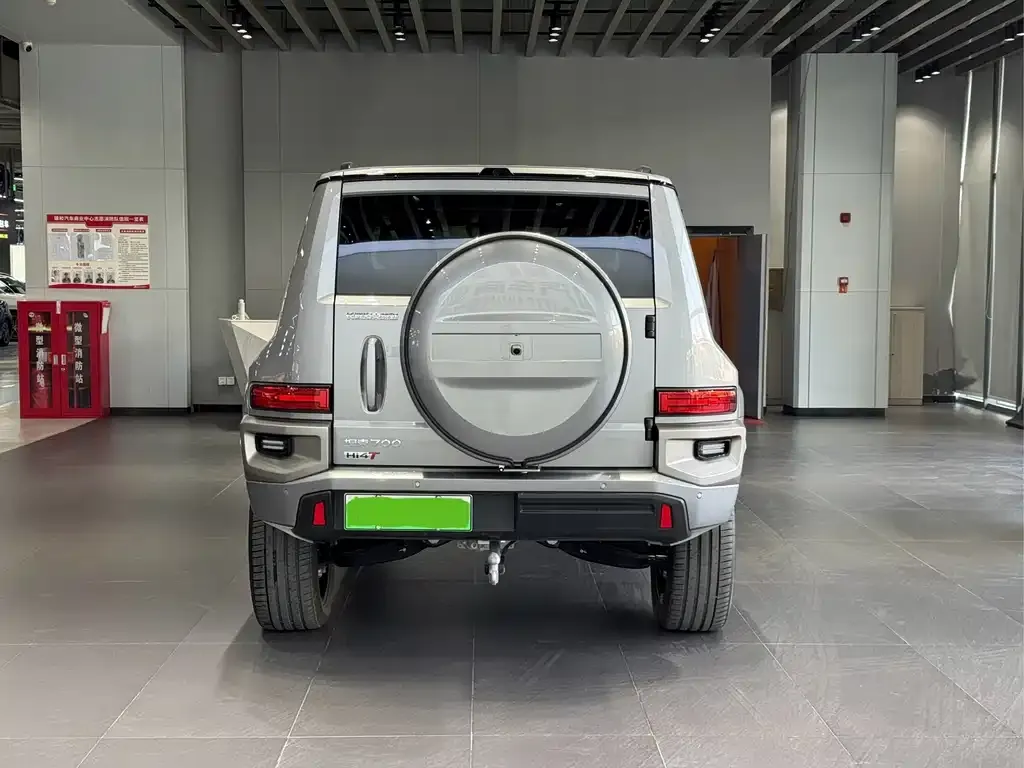Tank 700 New Energy — фото 5