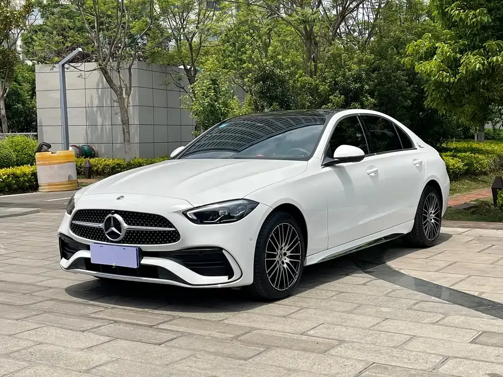 Mercedes-Benz C-Class — фото 1