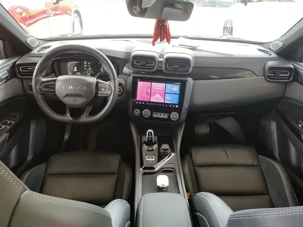 Lynk & Co 02 Hatchback 2023 из CN, фото 6