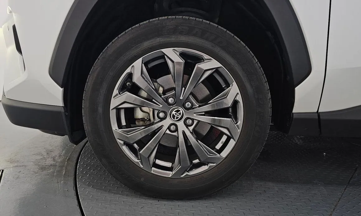 Toyota RAV4 2024 из KR, фото 8