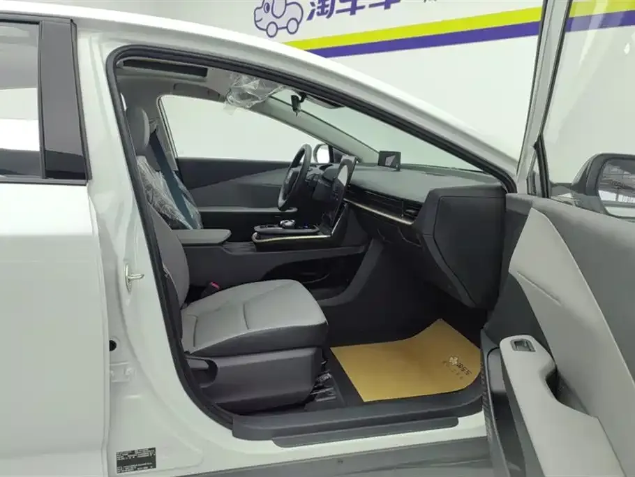 Toyota bZ3 2026 из CN, фото 4