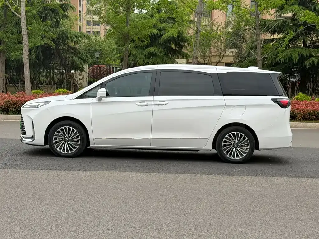 Buick GL8 Hybrid 2025 из CN, фото 7