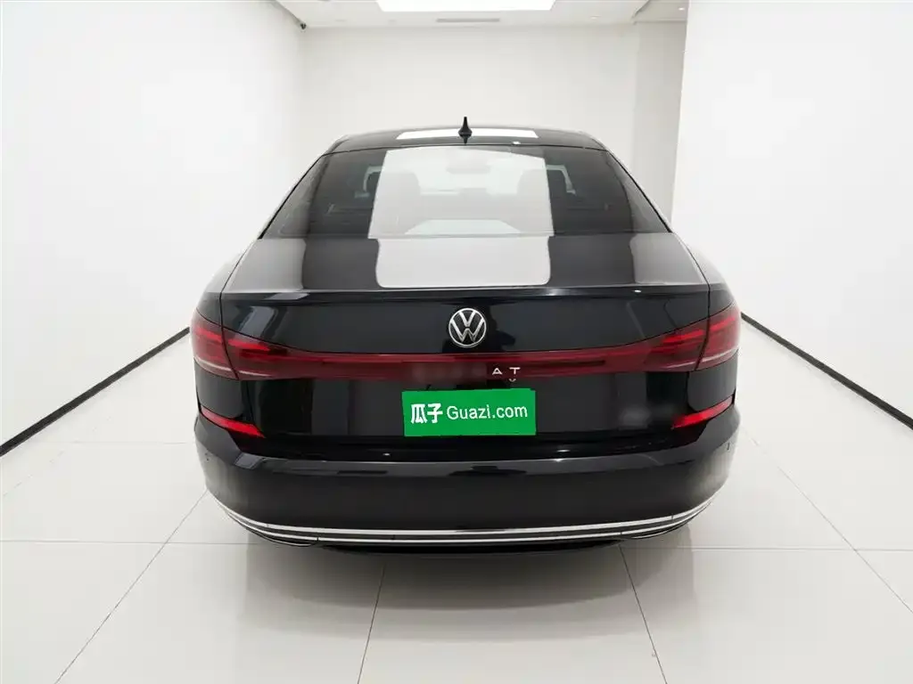 Volkswagen Passat — фото 8