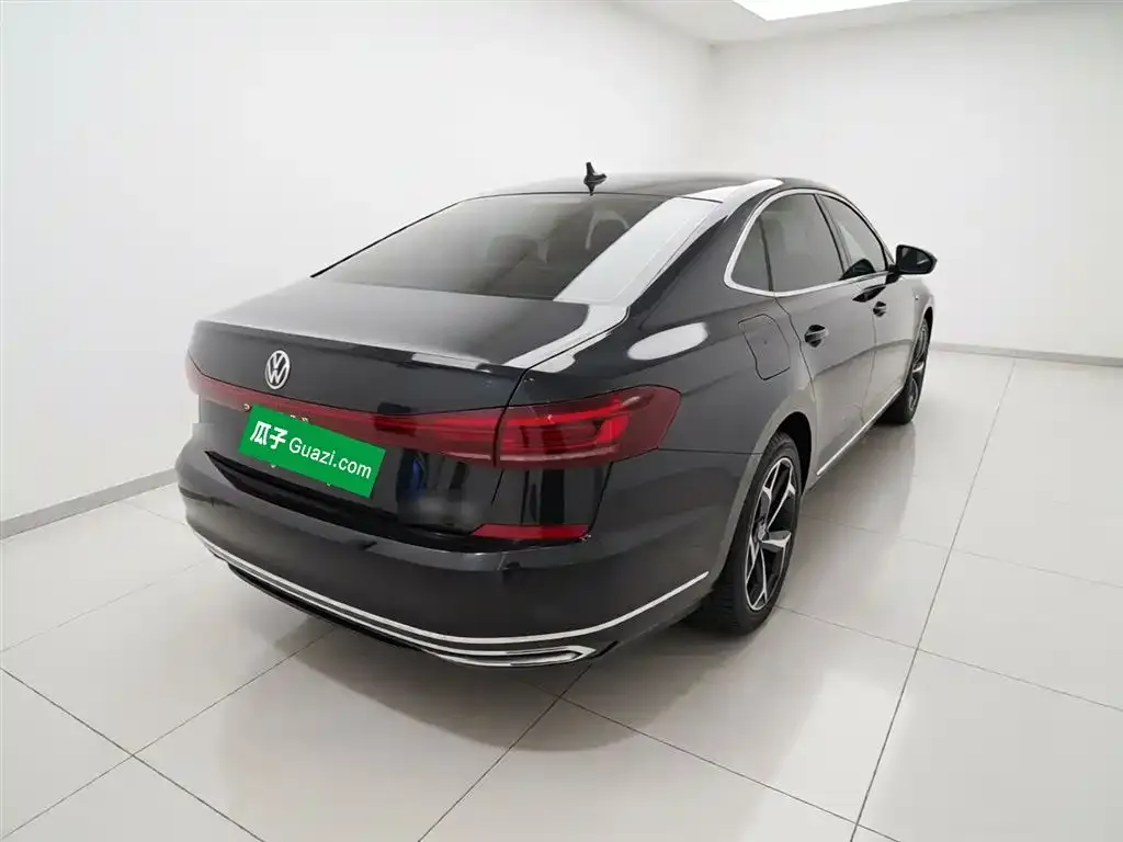 Volkswagen Passat — фото 2
