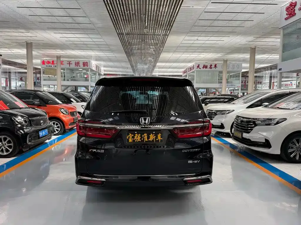 Honda Odyssey 2024 из CN, фото 4