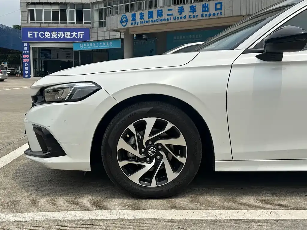 Honda Civic — фото 5