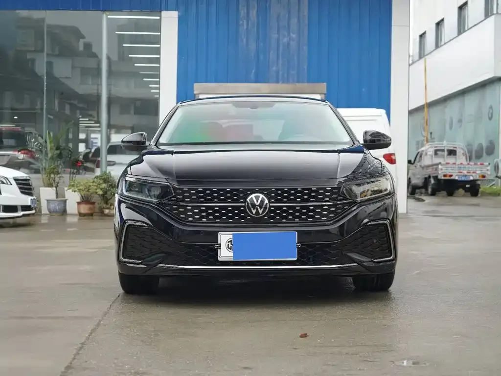 Volkswagen Passat — фото 9