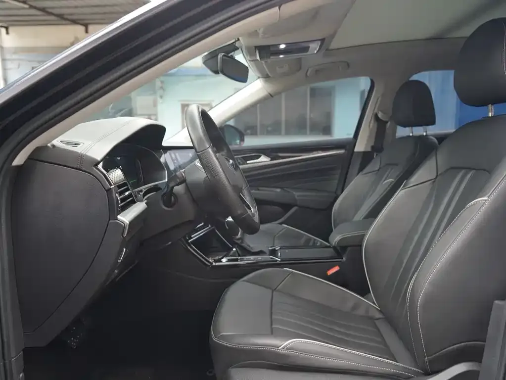 Volkswagen Passat — фото 6