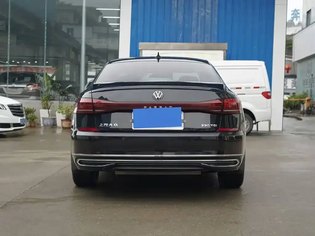 Volkswagen Passat — фото 7