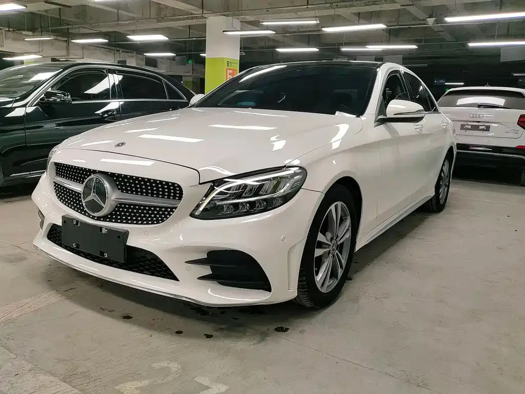 Mercedes-Benz C-Class — фото 1