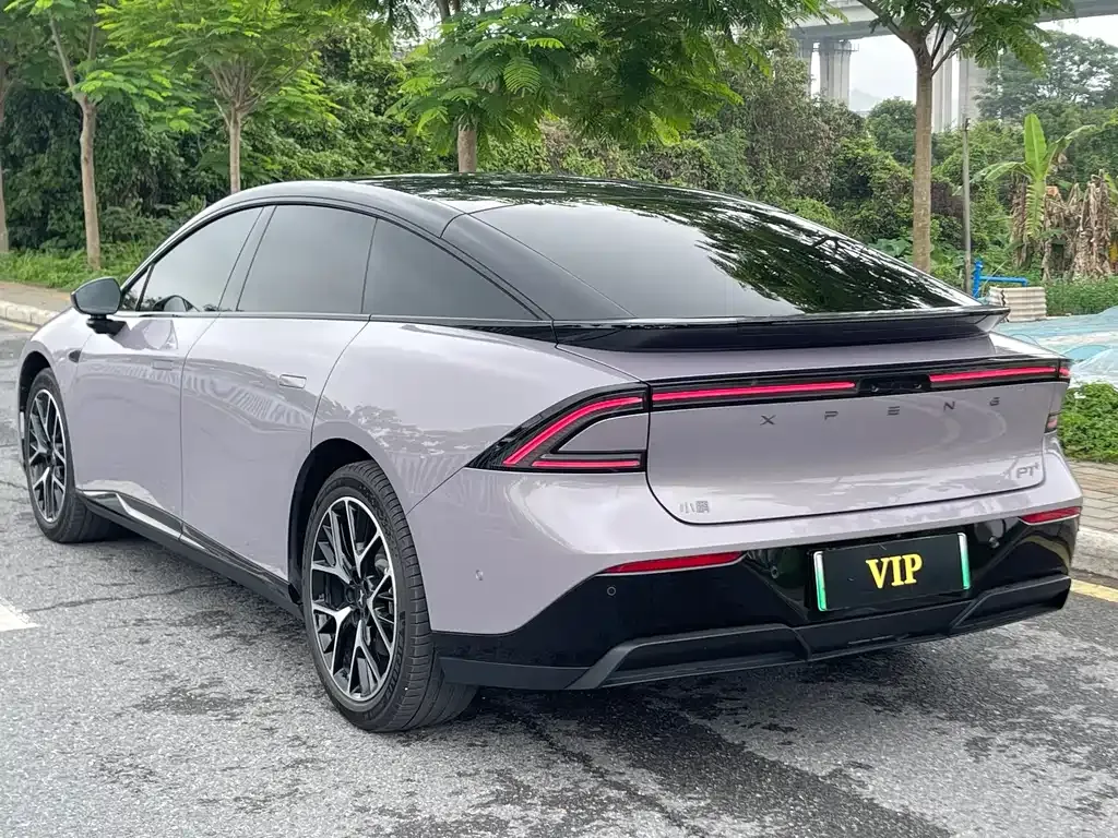 XPeng P7+ — фото 10