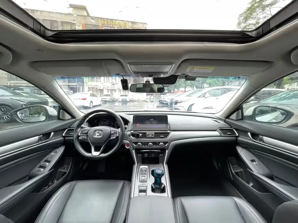 Honda Accord 2022 из CN, фото 2