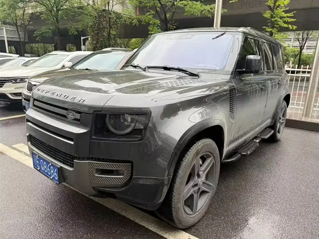 Land Rover Defender — фото 1