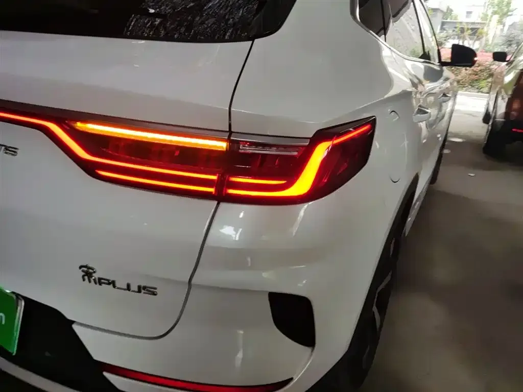 BYD PLUS New Energy — фото 4