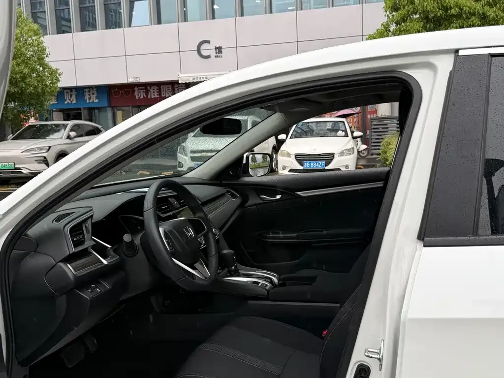 Honda Civic — фото 6