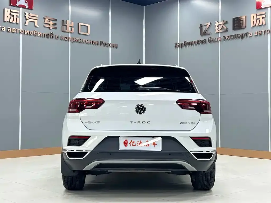 Volkswagen T-Roc — фото 5