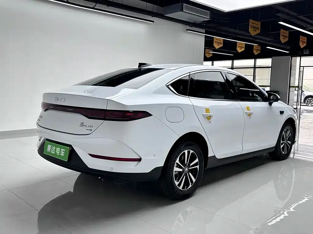 BYD Qin PLUS — фото 7
