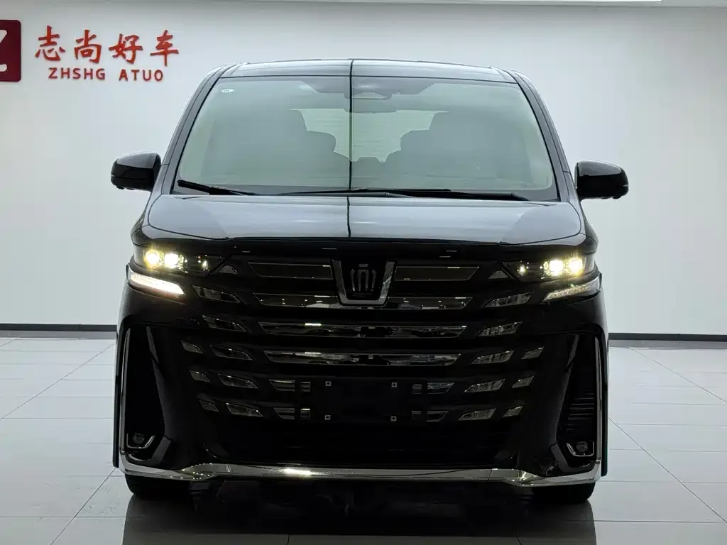 Toyota Vellfire — фото 5