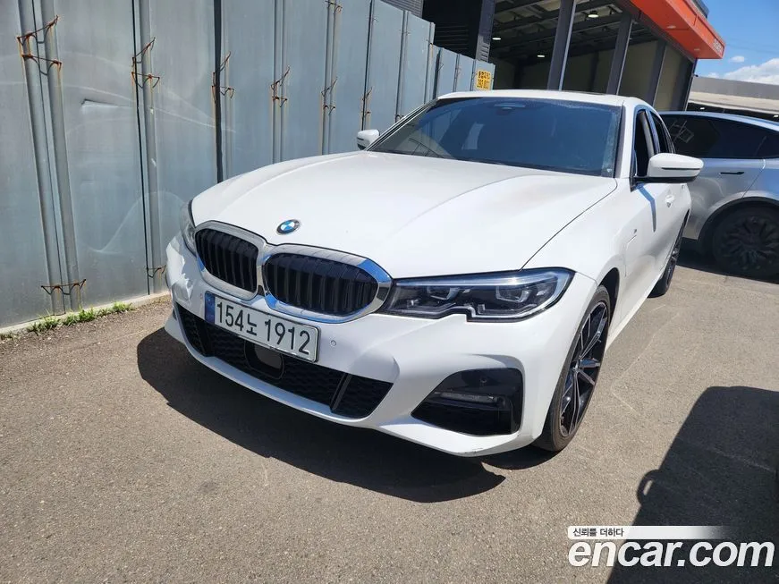 BMW 3-Series 2021 из KR, фото 4