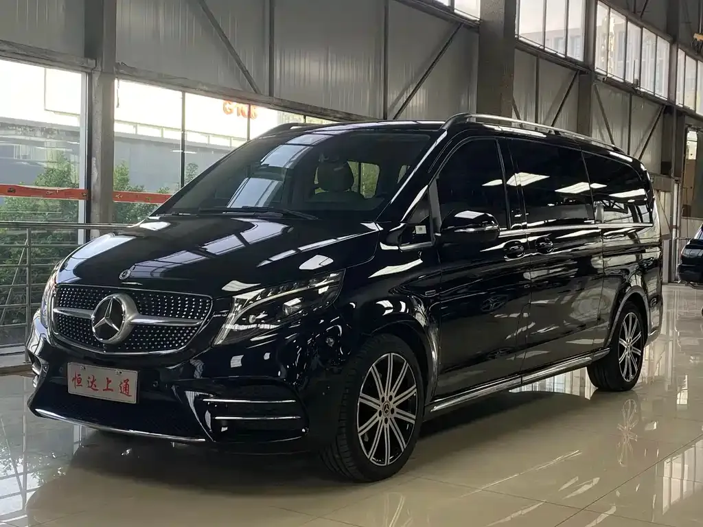 Mercedes-Benz V-Class — фото 10