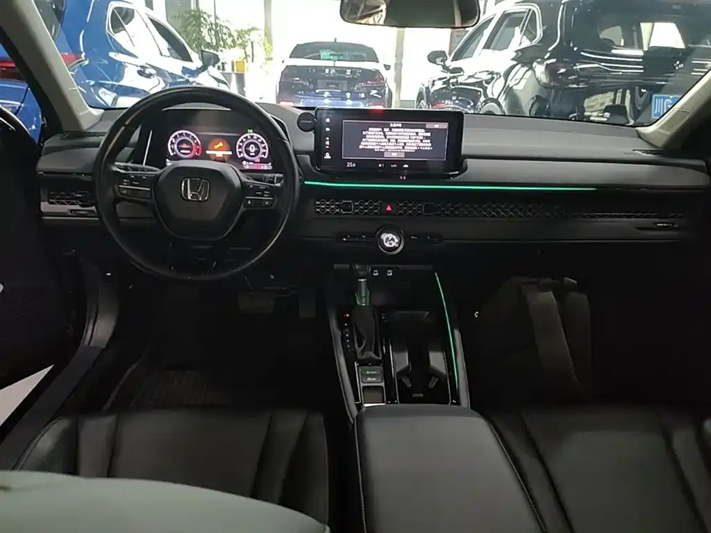 Honda Accord — фото 5