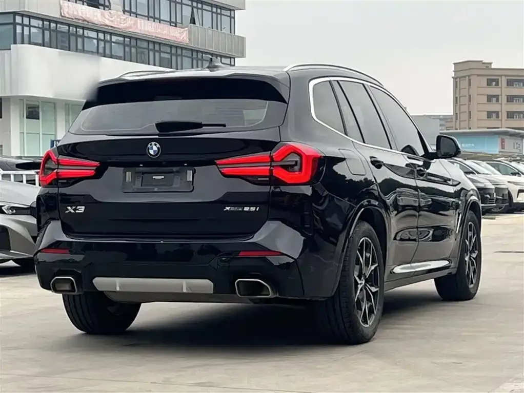 BMW X3 — фото 7