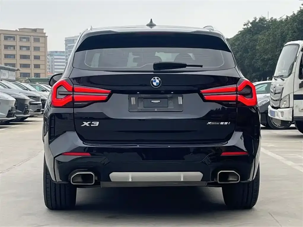 BMW X3 — фото 10