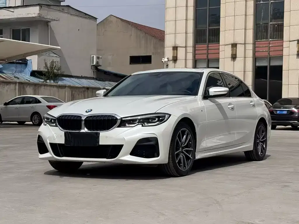 BMW 3 Series — фото 1
